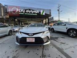 تۆیۆتا کامری